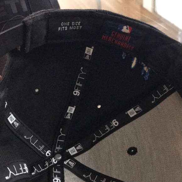 Addison Russell #27 Cubs Hat - Picture 4 of 4